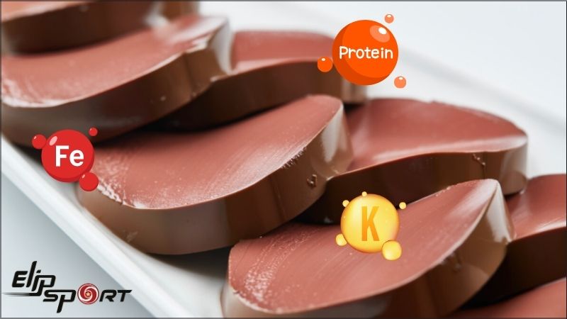 H&agrave;m lượng protein trong tiết lợn l&ecirc;n đến khoảng 74%&nbsp;