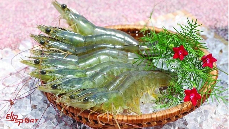 Ưu ti&ecirc;n chọn t&ocirc;m c&ograve;n tươi sống khi chế biến