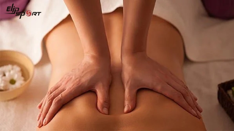 C&aacute;c động t&aacute;c massage Thụy Điển v&ocirc; c&ugrave;ng nhẹ nh&agrave;ng mang lại cảm gi&aacute;c dễ chịu v&agrave; thư gi&atilde;n