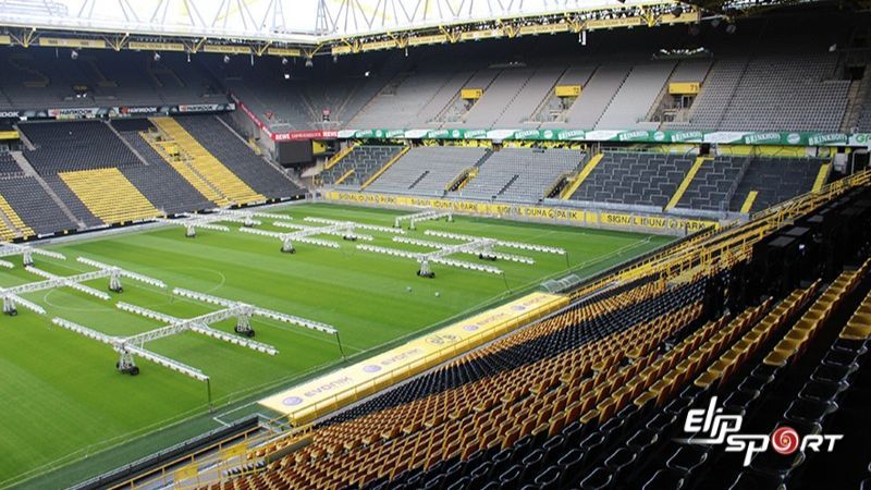 S&acirc;n vận động Signal Iduna Park
