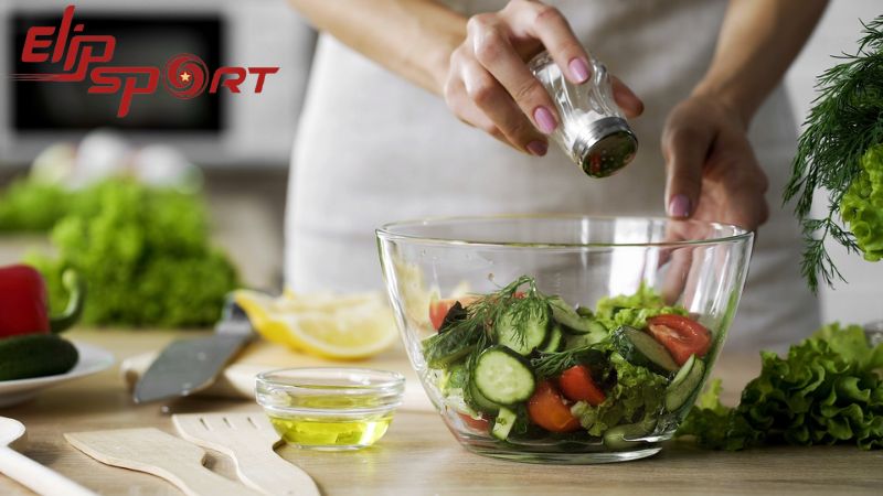 Kết hợp với chế độ ăn c&acirc;n đối