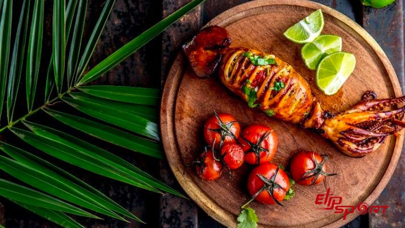 Mực c&oacute; h&agrave;m lượng calo thấp n&ecirc;n kh&ocirc;ng l&agrave;m tăng c&acirc;n