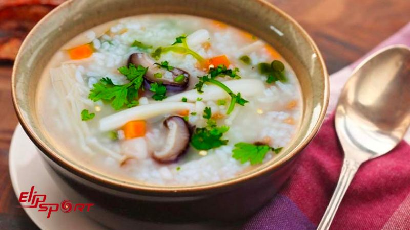 Ch&aacute;o dinh dưỡng cung cấp h&agrave;m lượng dinh dưỡng cao cho cơ thể