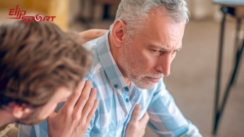 Nếu bạn mắc c&aacute;c bệnh về tim mạch th&igrave; n&ecirc;n tuyệt đối kh&ocirc;ng sử dụng nước b&ograve; h&uacute;c