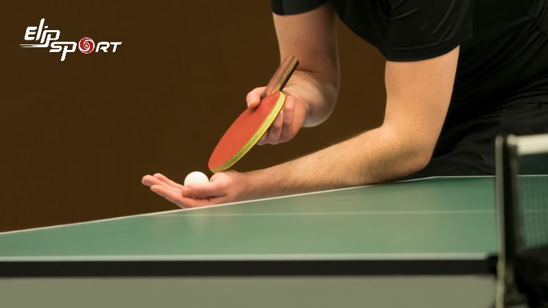 Giao b&oacute;ng đ&oacute;ng vai tr&ograve; quan trọng trong mỗi trận đấu b&oacute;ng b&agrave;n