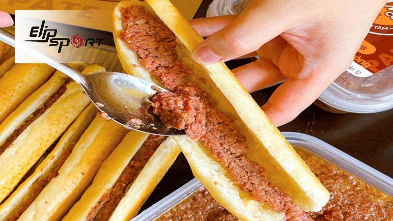 B&aacute;nh m&igrave; que chỉ chứa pate th&igrave; lượng calo thường kh&aacute; &iacute;t, khoảng 134 calo