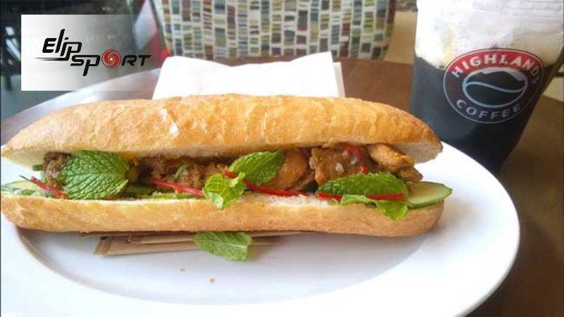Sản phẩm b&aacute;nh m&igrave; que Highland trung b&igrave;nh sẽ cung cấp khoảng 213 calo