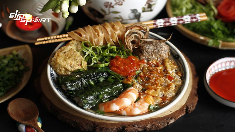 T&ugrave;y thuộc v&agrave;o sở th&iacute;ch c&aacute; nh&acirc;n m&agrave; b&aacute;nh đa cua sẽ được kết hợp với nhiều loại rau xanh