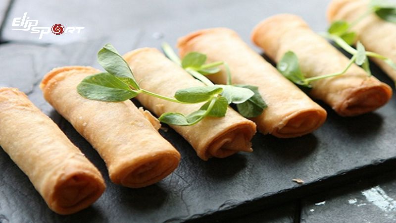 Việc ăn chả gi&ograve; chay thay v&igrave; chả gi&ograve; truyền thống sẽ trở n&ecirc;n c&acirc;n bằng hơn, gi&uacute;p giảm thiểu nguy cơ tăng c&acirc;n