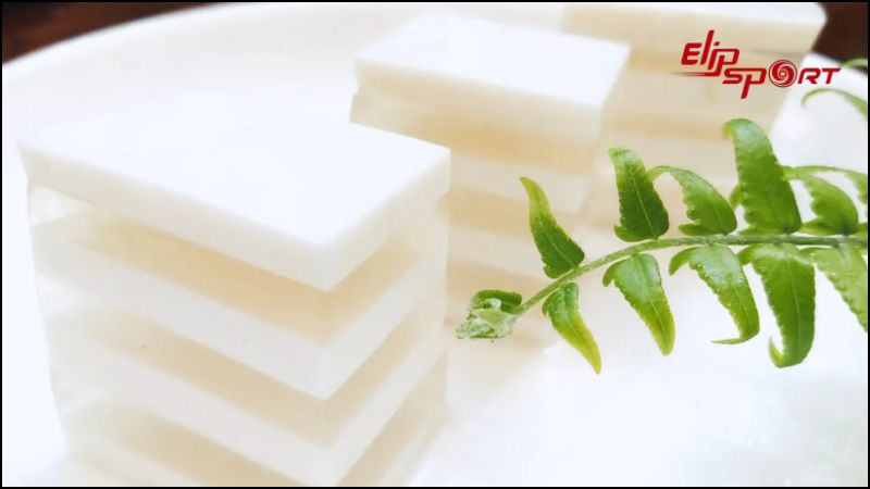 Rau c&acirc;u dừa kh&ocirc;ng chứa cholesterol, gi&uacute;p hạn chế t&iacute;ch tụ mỡ thừa