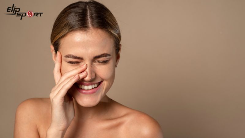 Uống nước yến hỗ trợ chống l&atilde;o h&oacute;a, tăng cường sắc v&oacute;c, gi&uacute;p da th&ecirc;m mịn m&agrave;ng, đẹp tự nhi&ecirc;n
