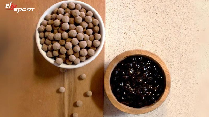 Theo USDA, 100g tr&acirc;n ch&acirc;u truyền thống hoặc tr&acirc;n ch&acirc;u trắng c&oacute; chứa khoảng 358 calo