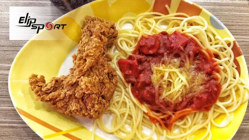 M&igrave; &Yacute; ở Jollibee c&oacute; lượng calo tương đối cao