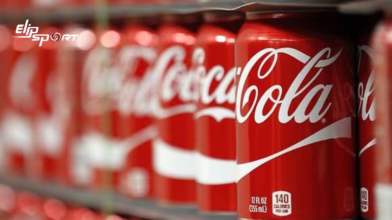 Axit photphoric v&agrave; caffeine c&oacute; trong Coca sẽ g&acirc;y ức chế c&aacute;c vitamin cần thiết