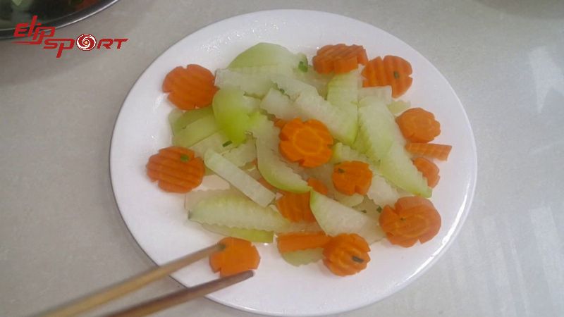 Trong 100g su h&agrave;o luộc thường chỉ chứa khoảng 27 calo