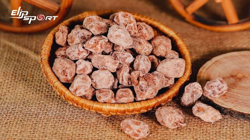 X&iacute; muội, hay c&ograve;n được gọi l&agrave; &ocirc; mai, l&agrave; một loại đặc sản phổ biến ở Việt Nam