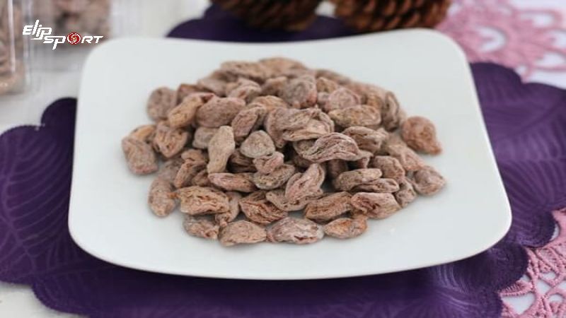 Mặc d&ugrave; x&iacute; muội c&oacute; vị chua nhẹ v&agrave; nhiều lợi &iacute;ch cho sức khỏe, nhưng kh&ocirc;ng n&ecirc;n ti&ecirc;u thụ qu&aacute; nhiều