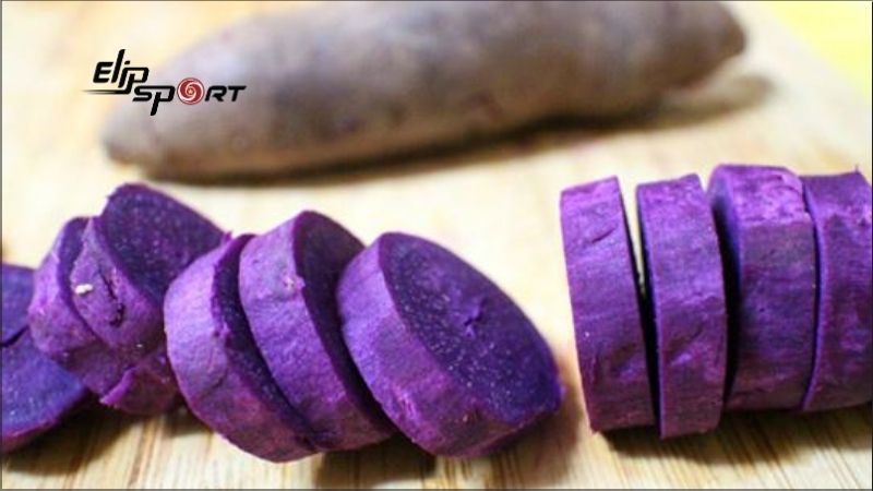 Đưa khoai lang t&iacute;m v&agrave;o chế độ ăn ki&ecirc;ng của bạn gi&uacute;p hỗ trợ t&iacute;ch cực cho qu&aacute; tr&igrave;nh giảm c&acirc;n