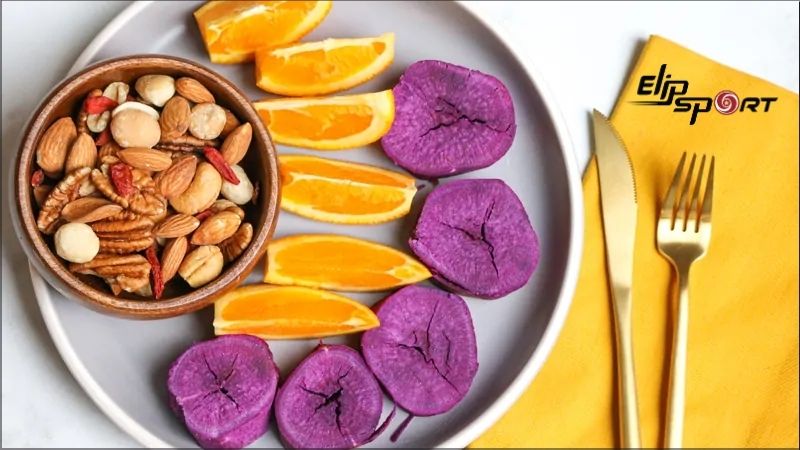 Bạn c&oacute; thể th&ecirc;m khoai lang t&iacute;m v&agrave;o khẩu phần ăn thường ng&agrave;y
