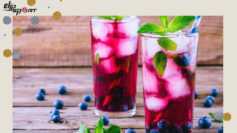 Nước &eacute;p việt quất l&agrave; thức uống tốt cho b&agrave; bầu nếu d&ugrave;ng với lượng vừa đủ