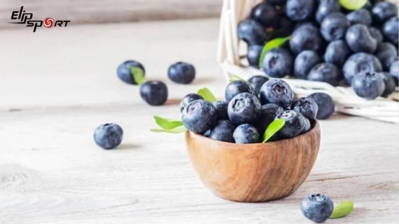 Một phần nửa cốc quả việt quất tươi c&oacute; thể cung cấp tới 10% nhu cầu vitamin C