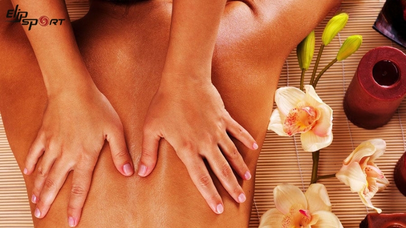 Massage c&oacute; thể đẩy nhanh qu&aacute; tr&igrave;nh lưu th&ocirc;ng m&aacute;u, giải quyết t&igrave;nh trạng đau cơ.