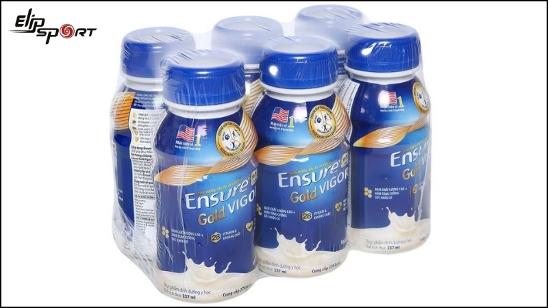 Một bộ sữa Ensure nước Gold gồm 6 chai 237 ml c&oacute; gi&aacute; 332.000 VNĐ