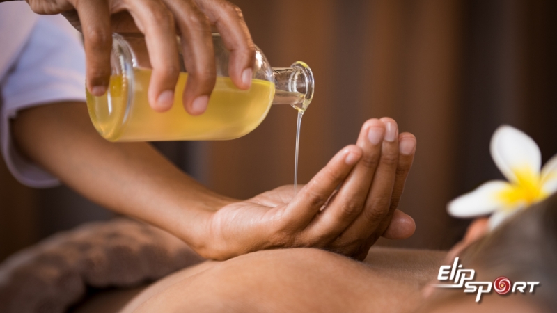 Xoa b&oacute;p nhẹ nh&agrave;ng với tinh dầu