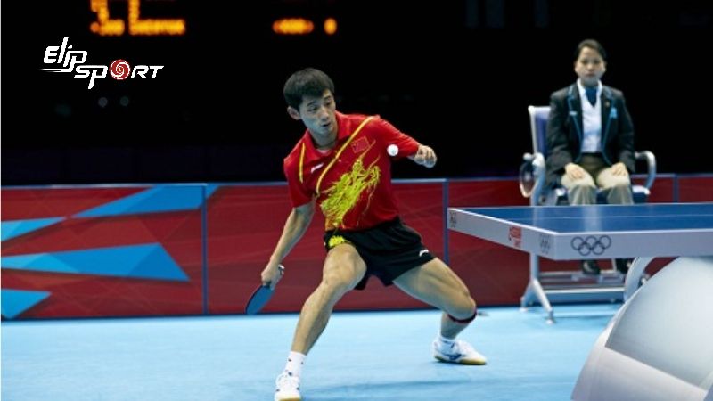 Giao b&oacute;ng được quy định th&agrave;nh luật gi&uacute;p cho trận đấu c&oacute; t&iacute;nh c&ocirc;ng bằng hơn
