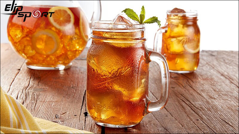 Tr&agrave; c&oacute; thể uống nguội hoặc th&ecirc;m đ&aacute; lạnh