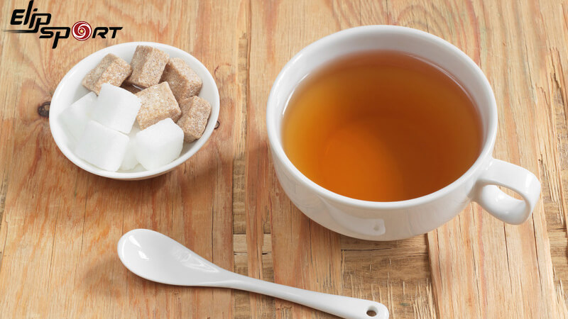 Khi uống tr&agrave; đường qu&aacute; nhiều c&oacute; thể dẫn đến nhiều t&aacute;c dụng phụ kh&ocirc;ng mong muốn