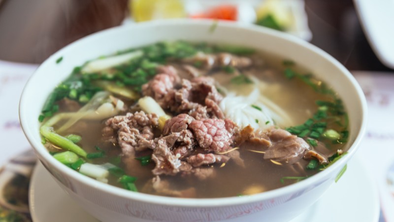 Phở c&oacute; nhiều loại nước d&ugrave;ng