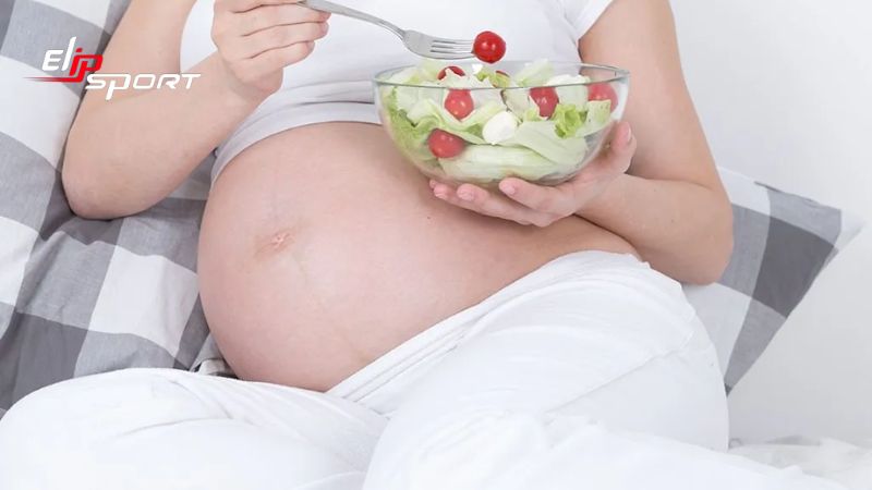 Ăn một lượng vừa phải c&agrave; chua sẽ gi&uacute;p tr&aacute;nh c&aacute;c t&aacute;c dụng phụ&nbsp;