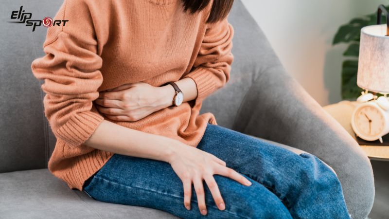 Ăn nhiều bột chi&ecirc;n c&oacute; thể g&acirc;y kh&oacute; ti&ecirc;u, t&aacute;o b&oacute;n