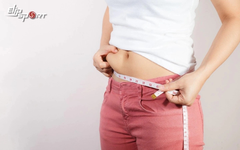 Với những người d&ugrave;ng chuối chi&ecirc;n để ăn vặt th&igrave; sẽ khiến tăng c&acirc;n nhanh ch&oacute;ng