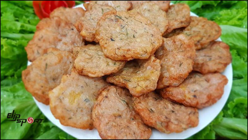 Chả c&aacute; chi&ecirc;n l&agrave; m&oacute;n ăn quen thuộc trong bữa cơm gia đ&igrave;nh Việt Nam