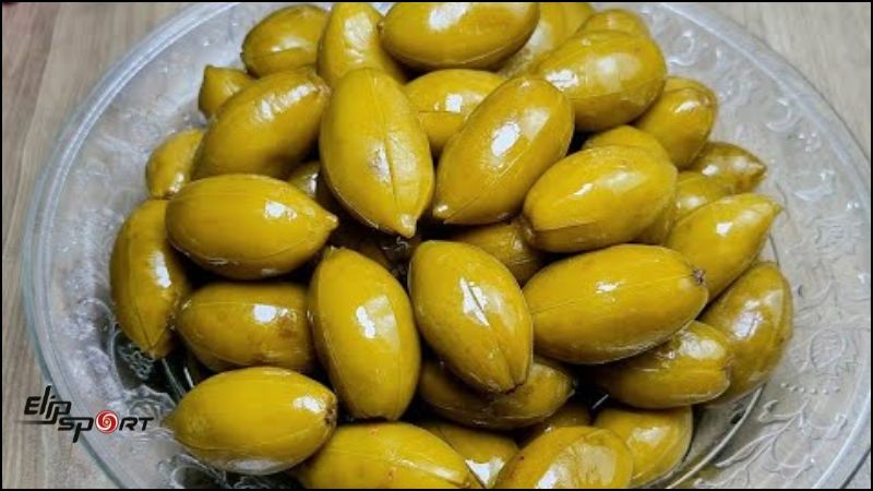 Khi ng&agrave;o c&agrave; na, bạn n&ecirc;n giảm lượng đường sử dụng so với c&ocirc;ng thức truyền thống