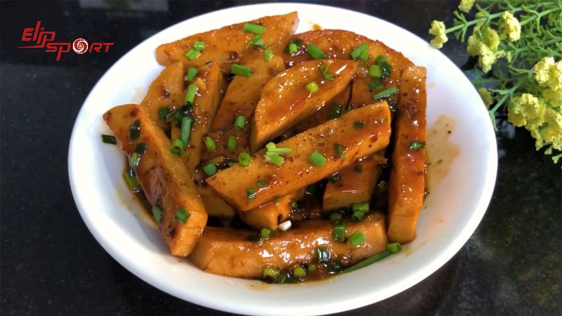 Chả lụa kho ti&ecirc;u gi&uacute;p bạn c&oacute; một cảm gi&aacute;c rất mới