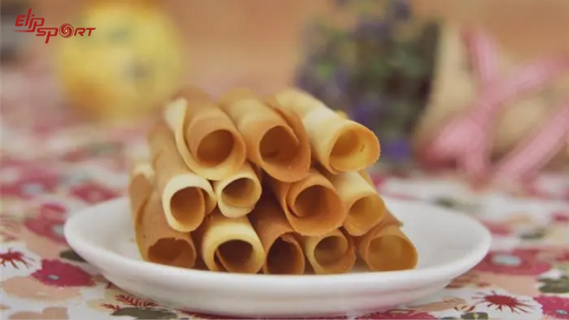 N&ecirc;n để b&aacute;nh nguội ho&agrave;n to&agrave;n trước khi ăn