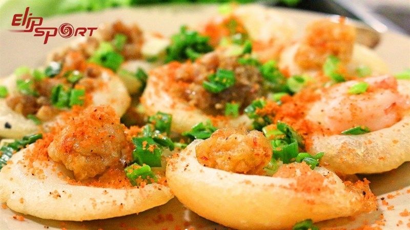B&aacute;nh khọt l&agrave; một thức qu&agrave; đặc trưng của miền Nam