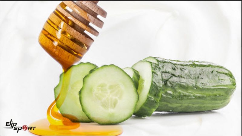 Trị mụn bằng dưa leo v&agrave; mật ong