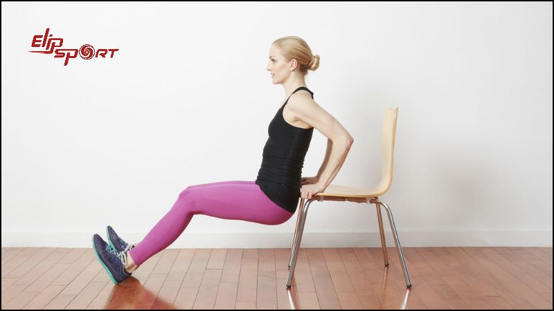 Bench dips l&agrave; một lựa chọn hiệu quả cho người muốn tăng c&acirc;n do b&agrave;i tập n&agrave;y tập trung v&agrave;o cơ triceps v&agrave; cơ vai
