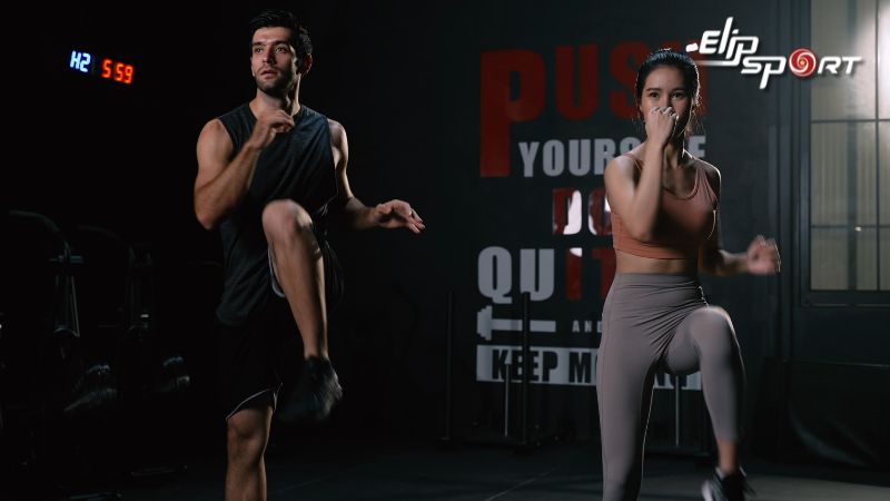Tập luyện ngắt qu&atilde;ng cường độ cao (HIIT)