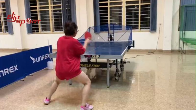 M&aacute;y tập b&oacute;ng b&agrave;n c&oacute; những t&iacute;nh năng ph&ugrave; hợp với mức độ luyện tập