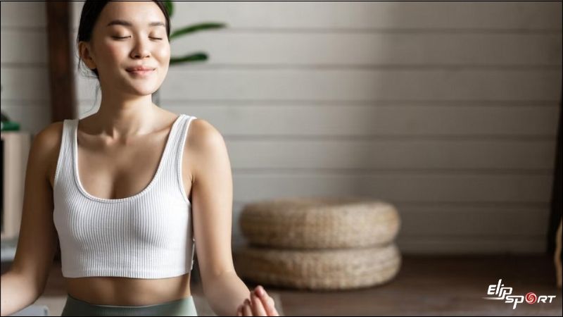 H&iacute;t thở s&acirc;u v&agrave; đều đặn trong suốt qu&aacute; tr&igrave;nh tập luyện