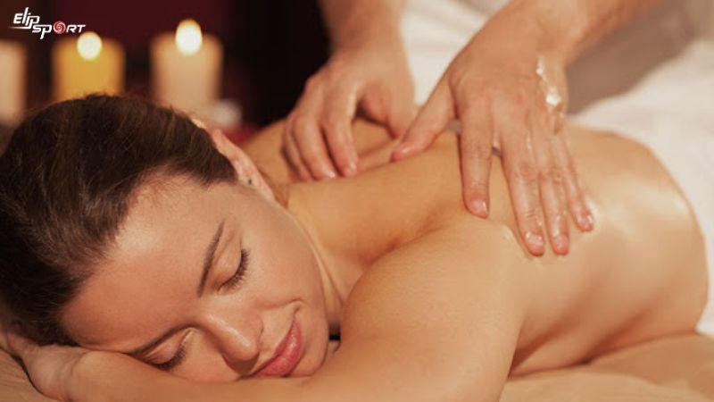Giải tỏa căng thẳng c&ugrave;ng phương ph&aacute;p massage tinh dầu