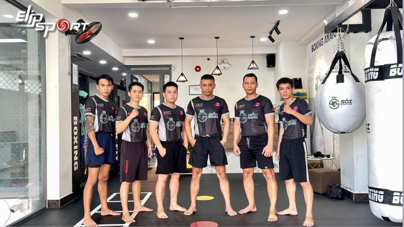 S&oacute;i Boxing Kickfit
