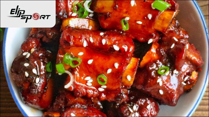 Nếu bạn ăn sườn x&agrave;o chua ngọt qu&aacute; nhiều hoặc qu&aacute; thường xuy&ecirc;n c&oacute; thể dẫn đến t&igrave;nh trạng tăng c&acirc;n