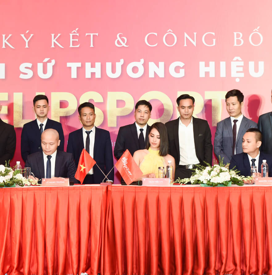 Jun8863 tải ứng dụng công bố hoa hậu Trần Tiểu Vy là đại sứ thương hiệu