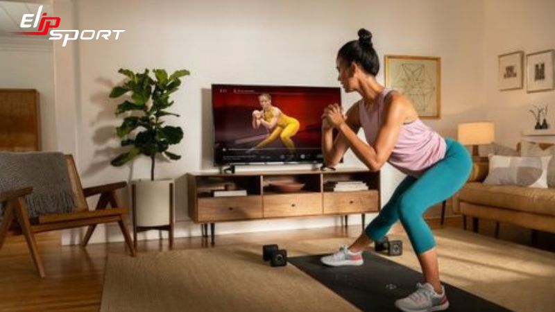 người tập cần khởi động để l&agrave;m n&oacute;ng cơ thể